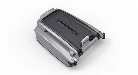 Betta SE Plus Solar-Powered Robotic Pool Skimmer